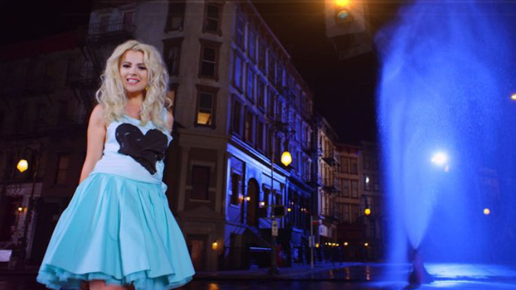 MIKA NEWTON – COME OUT & PLAY