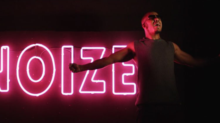 Marques Houston – Noize
